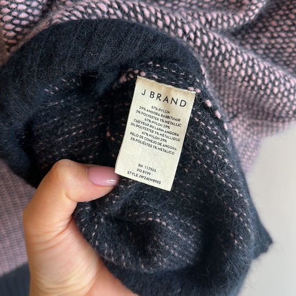 J Brand - Turtleneck Sweater Size S new never worn - Picture 6 of 8